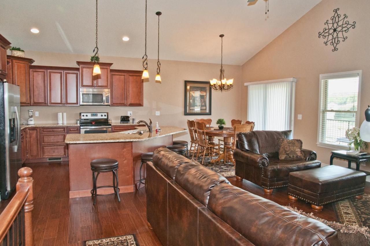 The Lodge At Old Kinderhook Camdenton Esterno foto