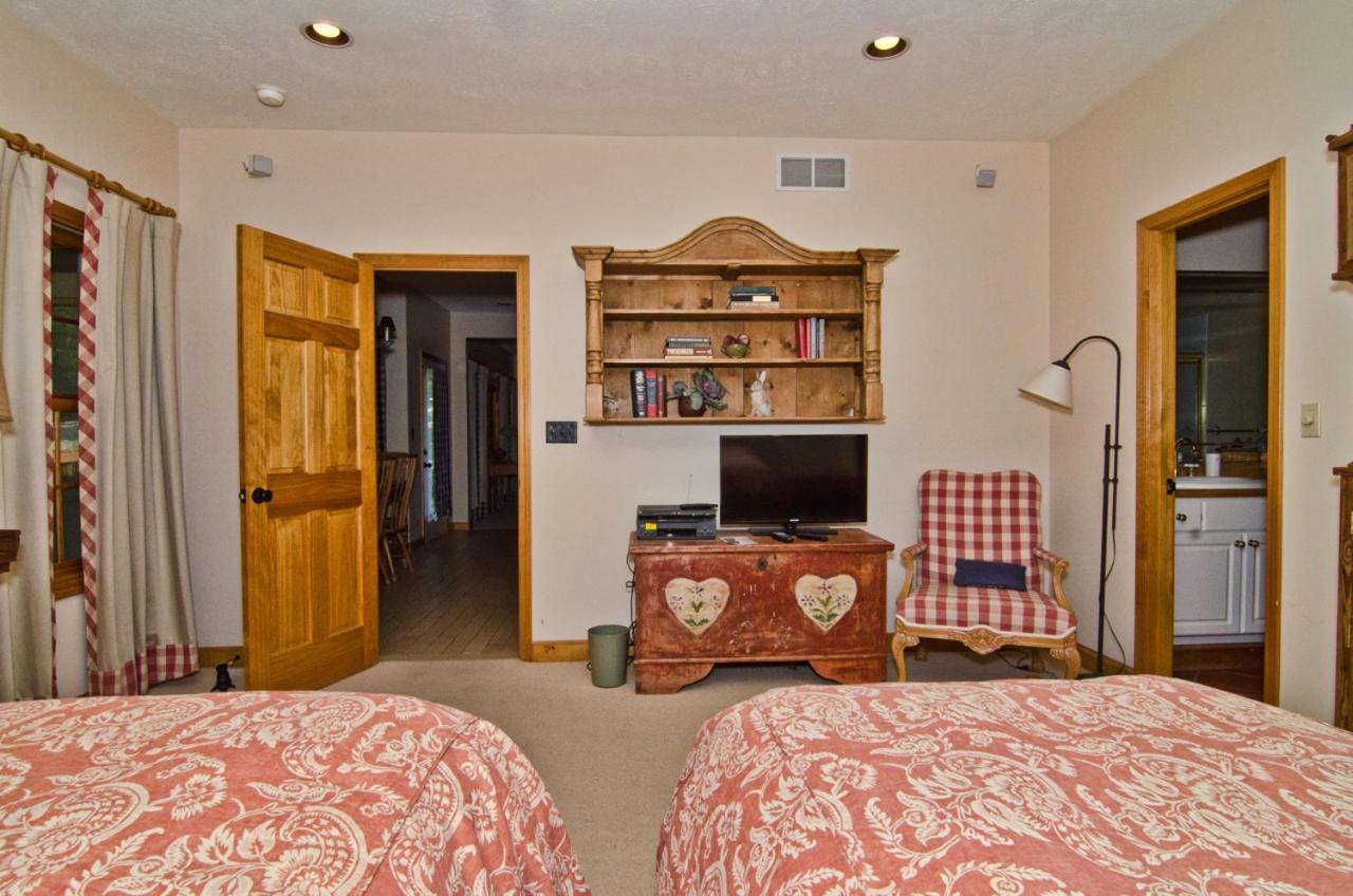 The Lodge At Old Kinderhook Camdenton Esterno foto