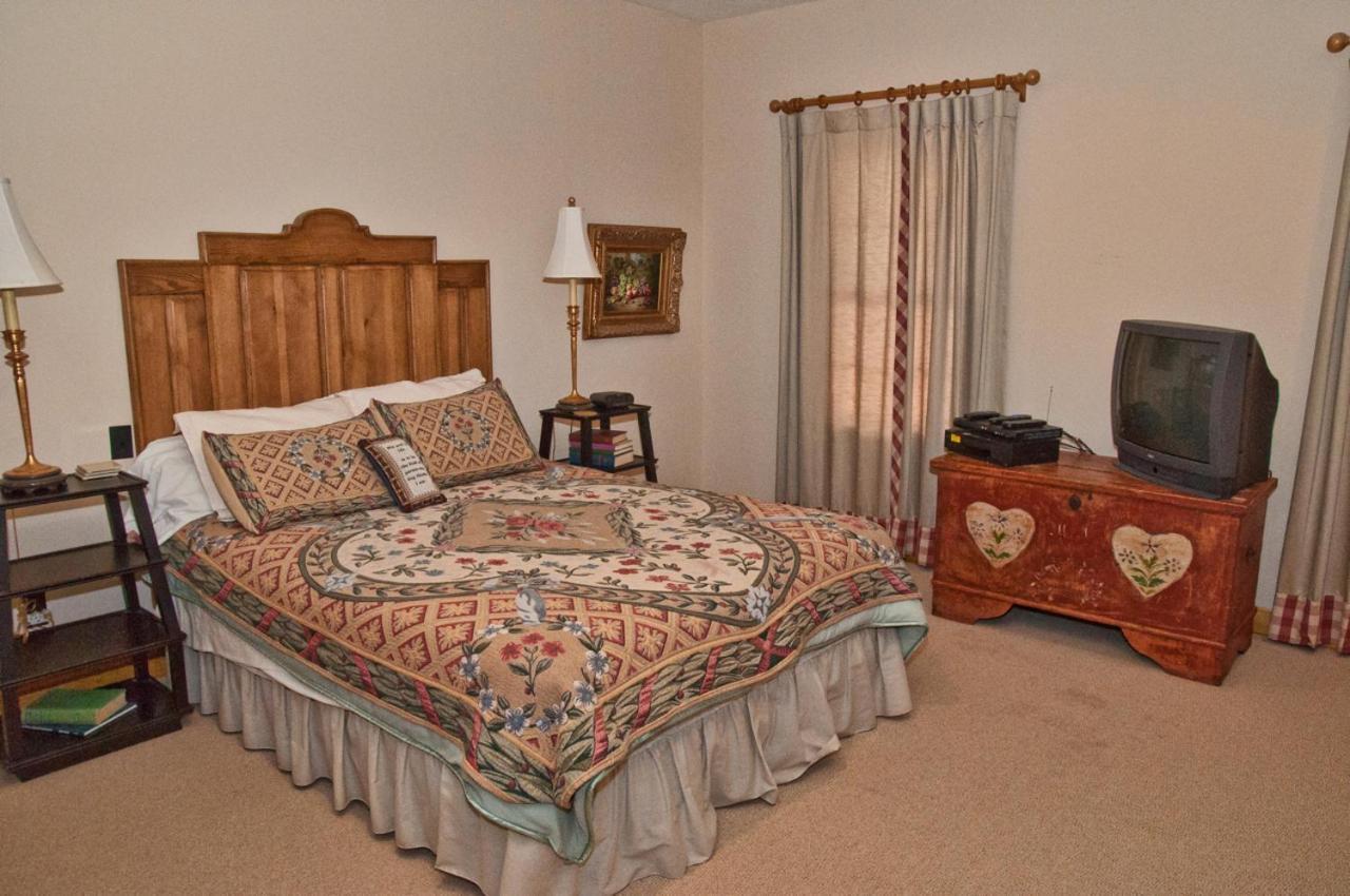 The Lodge At Old Kinderhook Camdenton Esterno foto